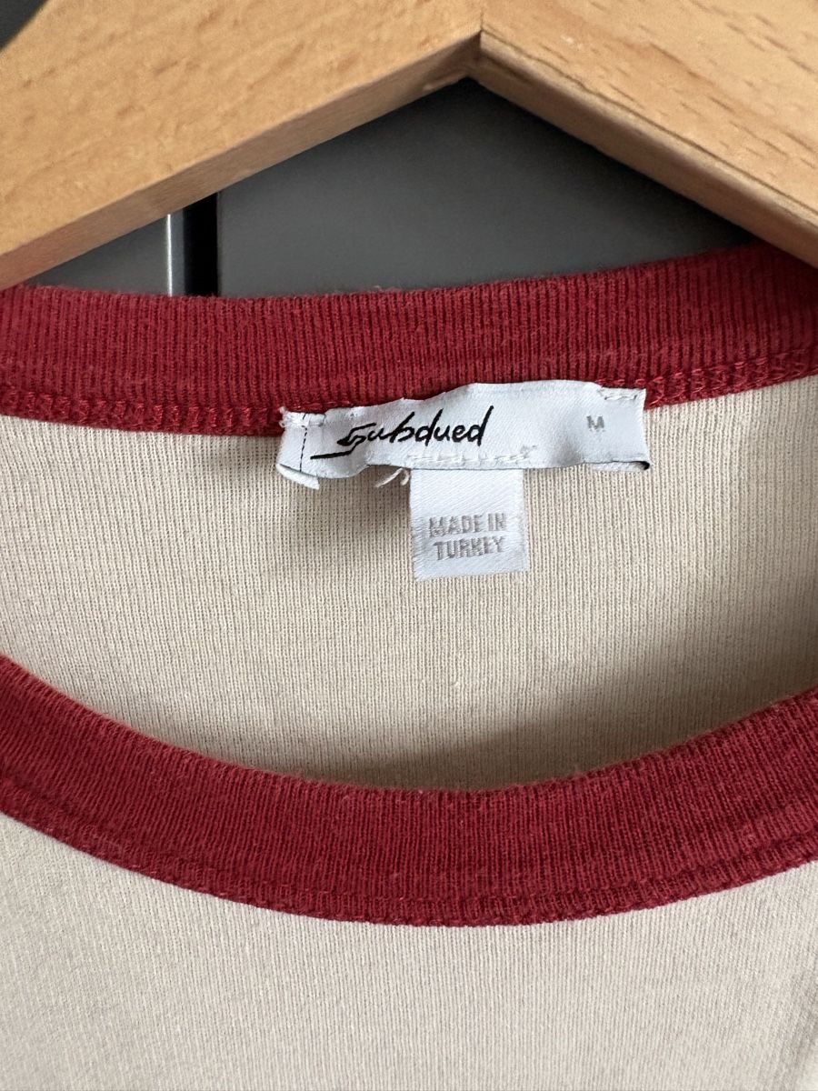 Tops: Subdued Baseball Top, Size M, Long Sleeve – Gebraucht aus Lenzburg von Tschall 1