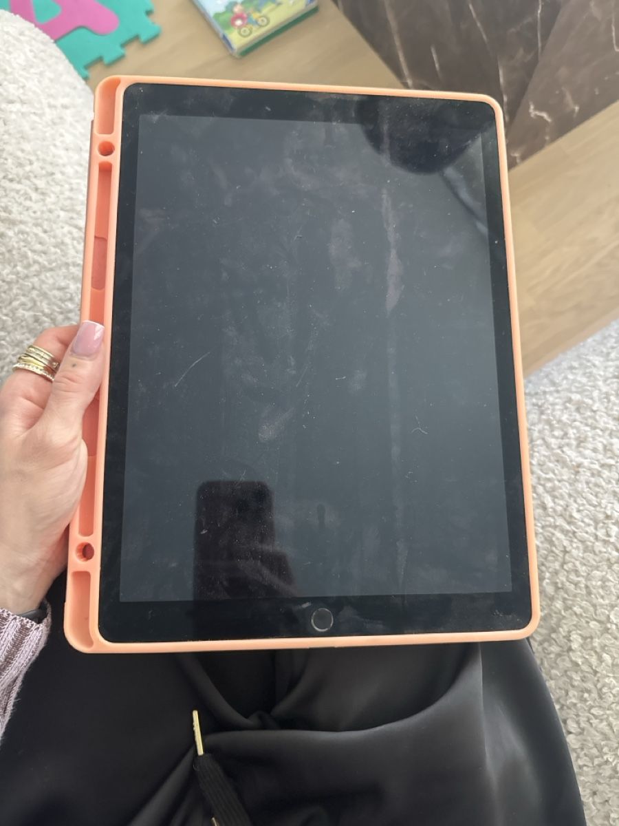 Apple Tablettes PC: Apple I Pad Max  – D'occasion à Spreitenbach par sve_lj5r