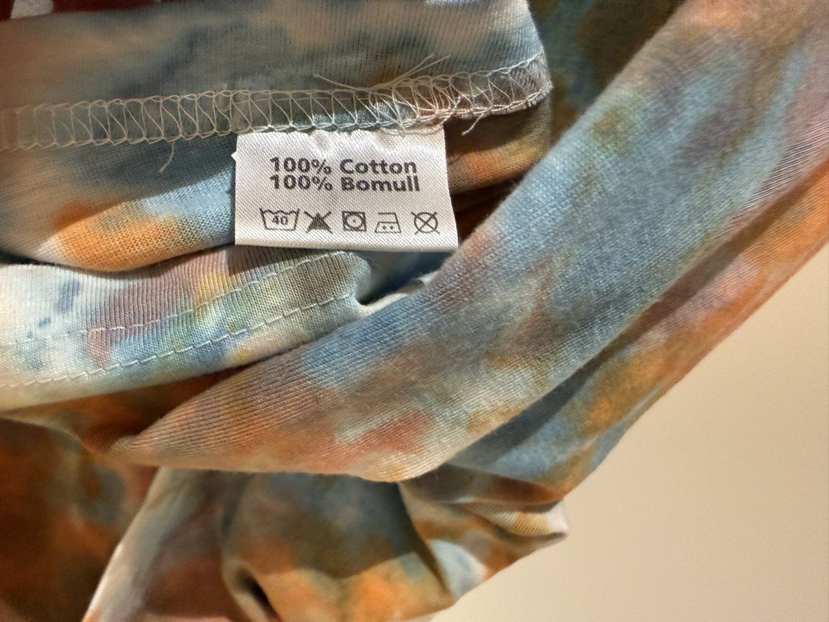 T-shirt: Code Shirt Batik,  Gr. S, NEU – Nuovo (secondo la descrizione) da Uster venduto da Flummi 5