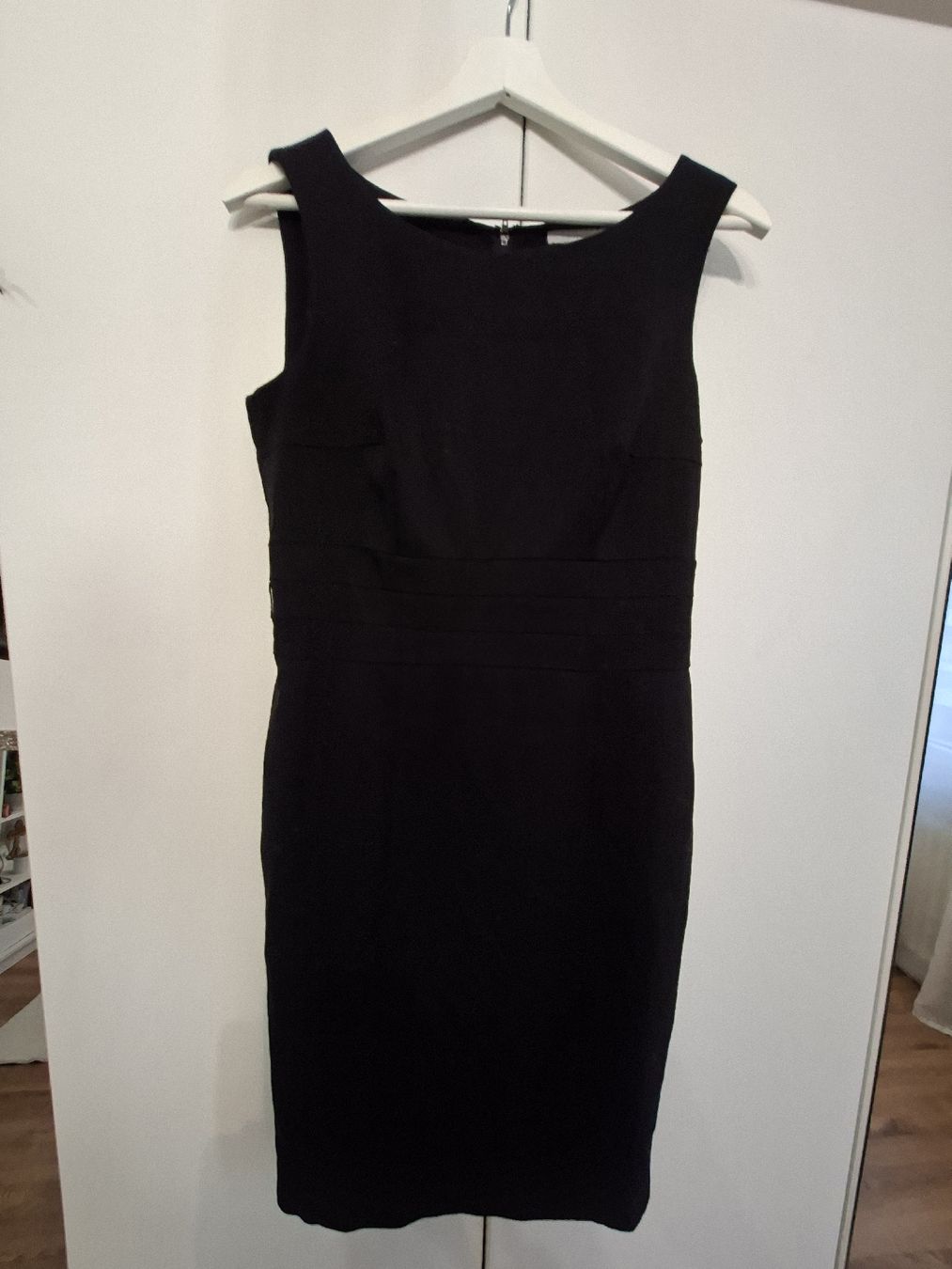 H&M Kleider: H&M Etuikleid – Gebraucht aus Riehen von jlj_st82