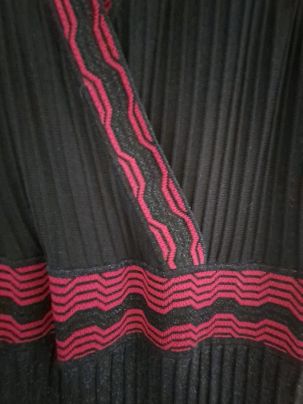 Morgan Vestiti: Robe Morgan noire et rose taille M – Usato da Aubonne venduto da erinrose 2