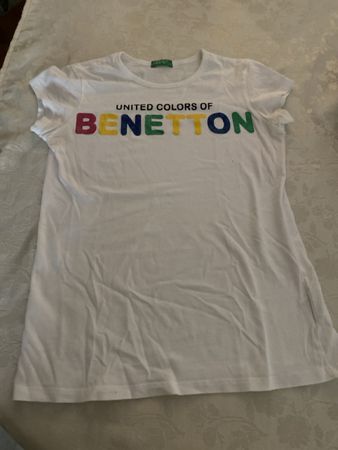 T-shirt Benetton blanc logo coloré, taille 10-11 ans
