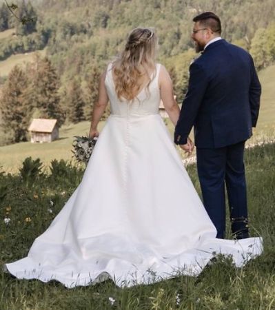 Wunderschönes Brautkleid sucht eine neue Braut 