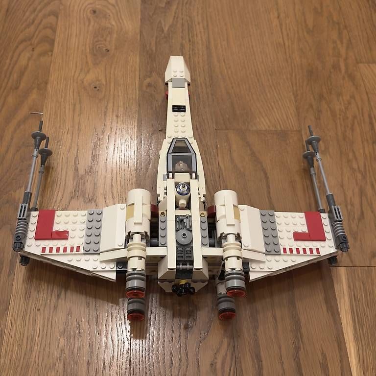 Spielzeuge: LEGO Star Wars 9493 X-Wing Starfighter – Gebraucht aus Gland von Cachou106 1