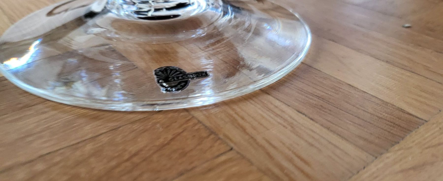 Bicchieri: Riesiger roter Glas-Cognacschwenker – Usato da Adlikon b.Regensdf venduto da YvZi 3