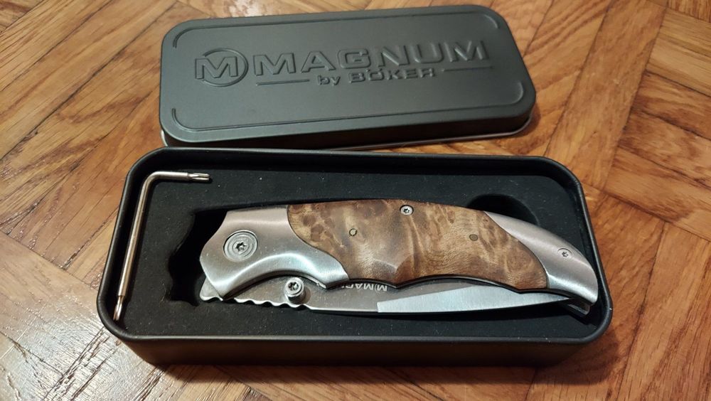Boker Magnum 01mb136 - Cuchillo De Cazador Clásico Con Hoja | Meses Sin