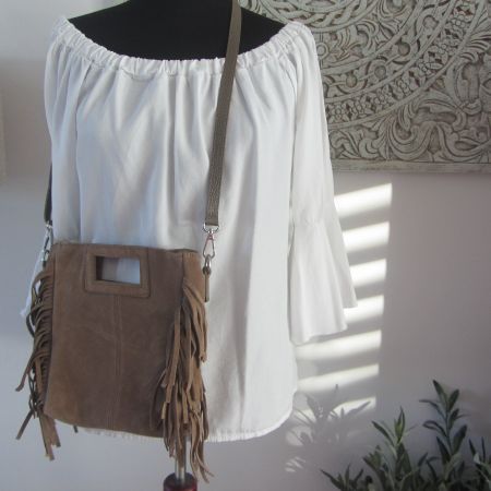 Trendy Crossbody Leder-Handtasche Wildleder Fransen beige