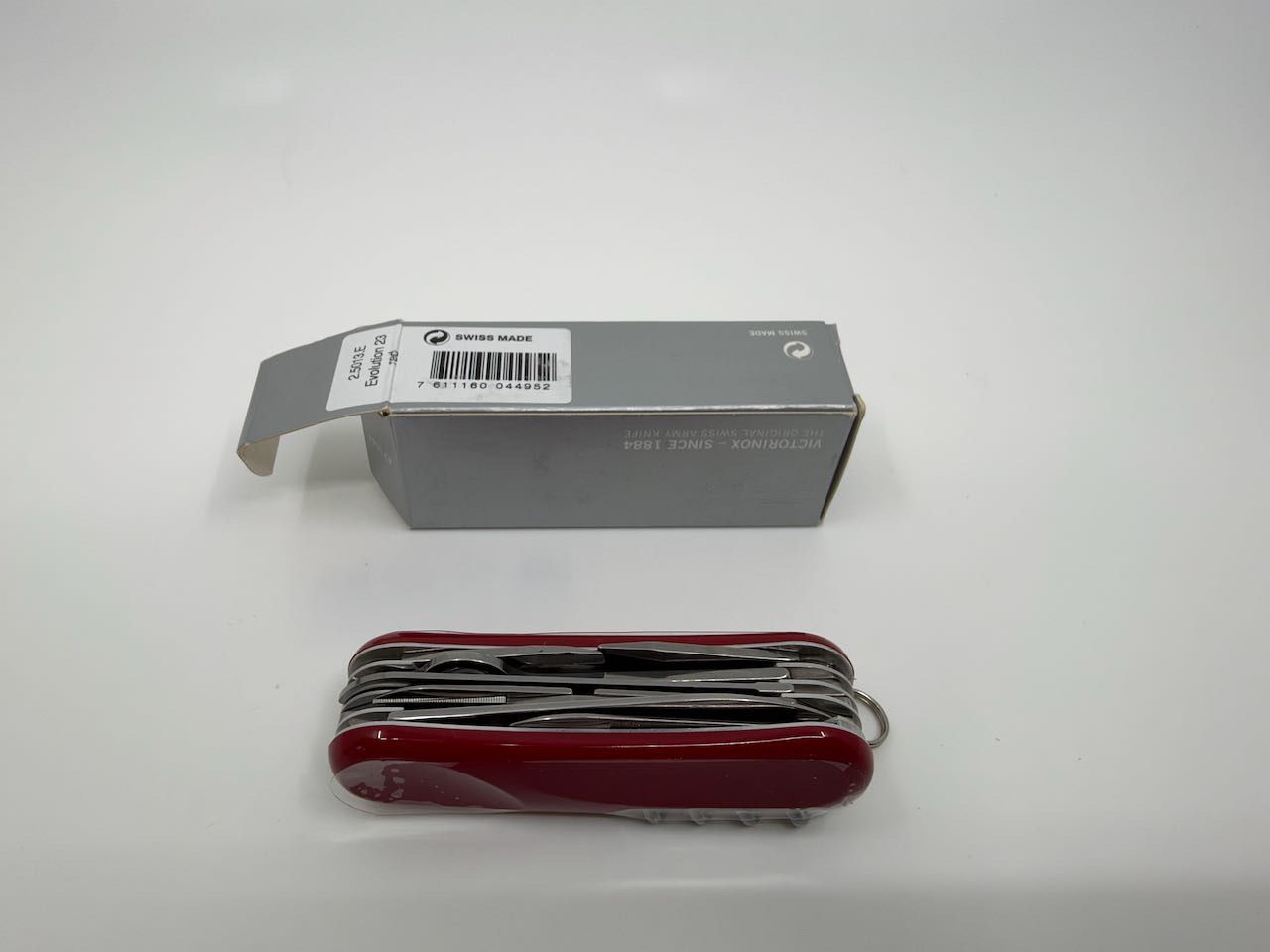 Victorinox Coltelli tascabile: Victorinox Evolution 23 (2.5013.E), neu – Nuovo e nell'imballaggio originale da Visp venduto da Zeno7 1