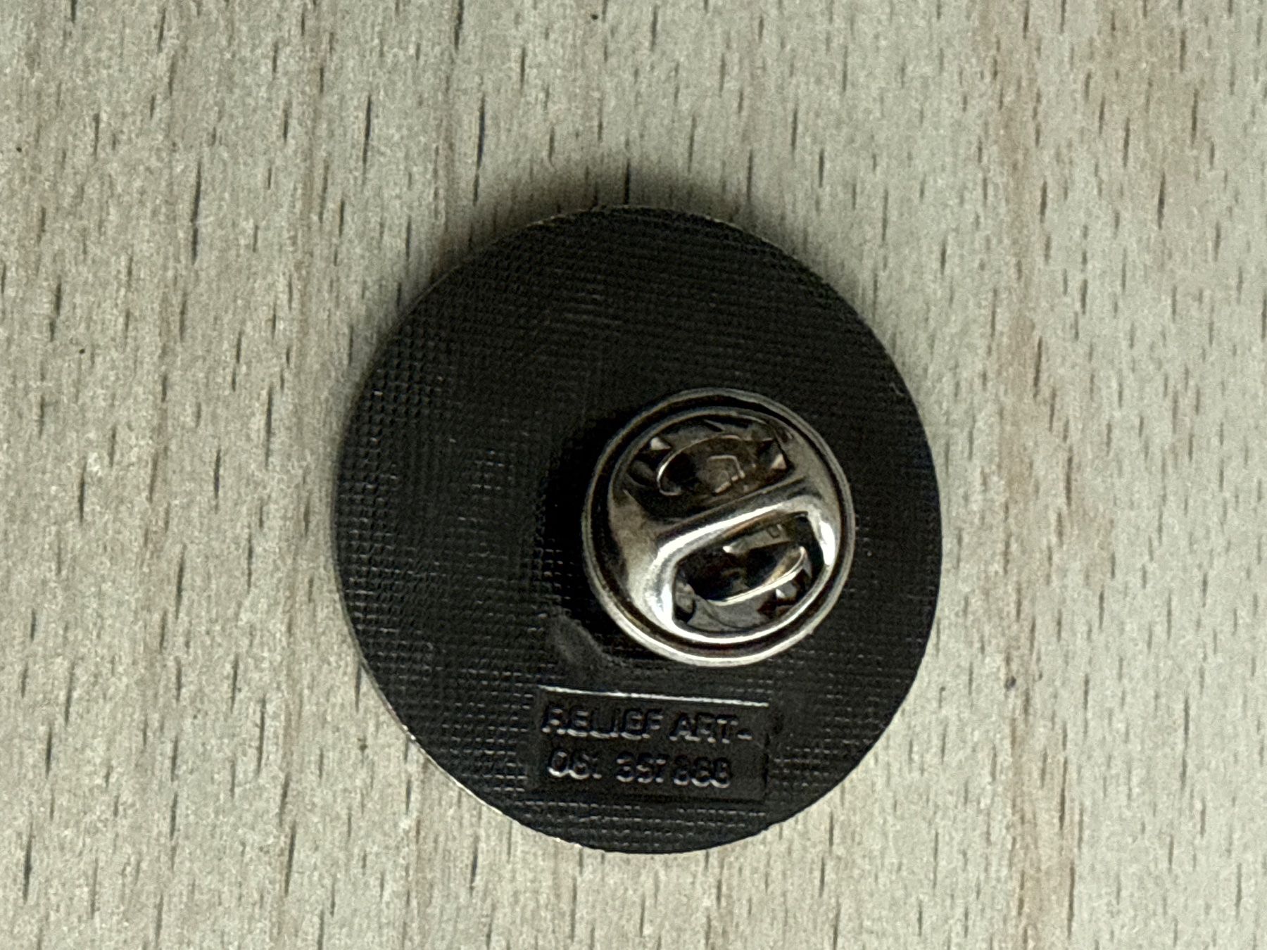 Placchette & Badge: Pin Dottikon Wanderfreunde Tobias – Usato da Glattbrugg venduto da Schweigmatt 1