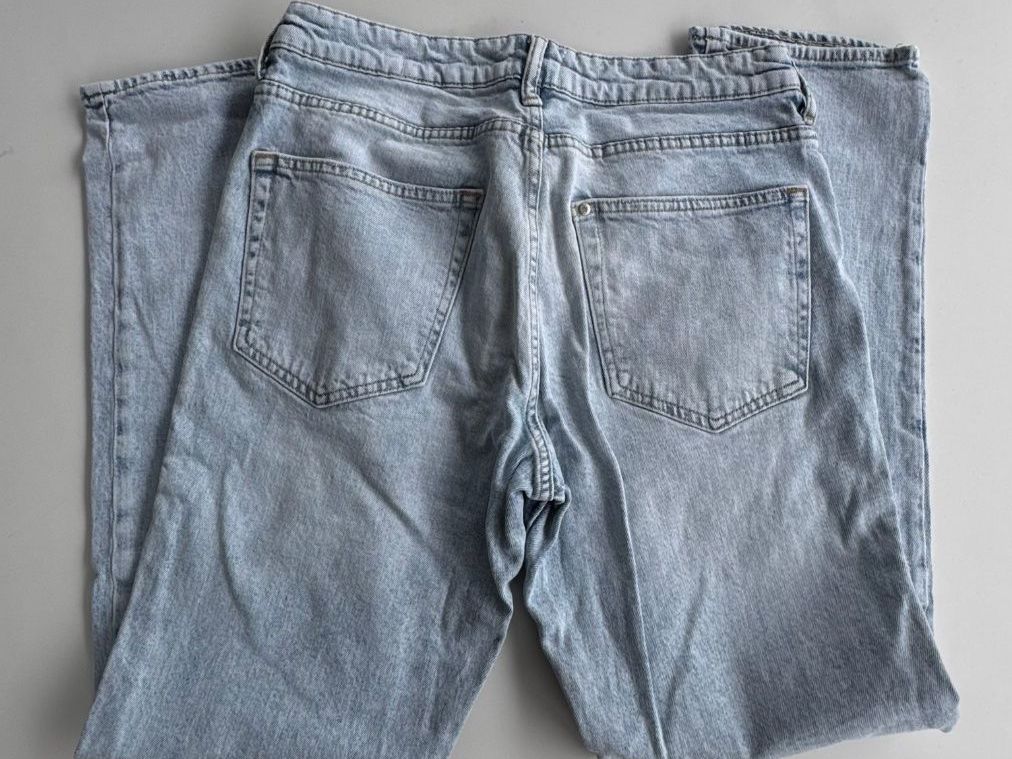 H&M Jeans: H&M Jeans  Regular Fit Grösse 32 – Usato da Berneck venduto da lif_j9wl 3