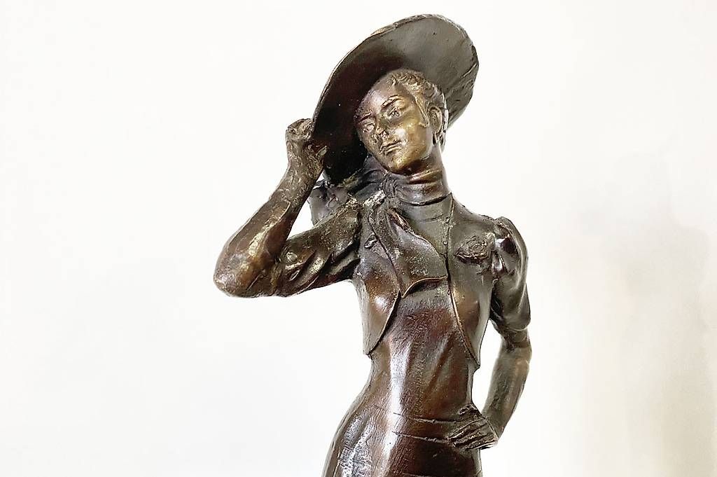 Sculture & Statue: Bronzefigur, Dame mit Hut – Usato da Ballwil venduto da ClassicGallery 2