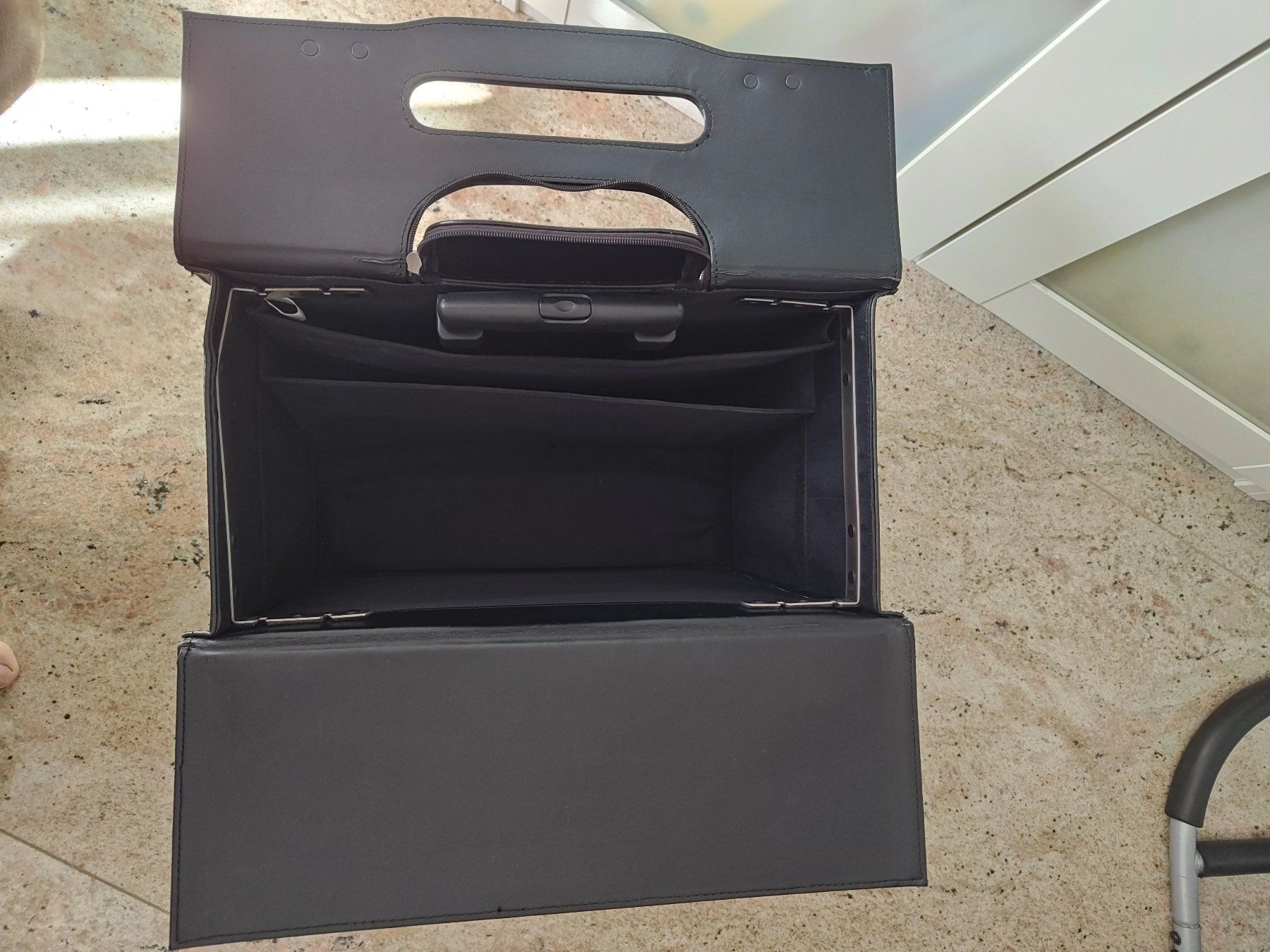 Leitz Valigie: Leder Piloten-Rollkoffer, neuwertig – Nuovo (secondo la descrizione) da Pratteln venduto da wol_mgx9 1