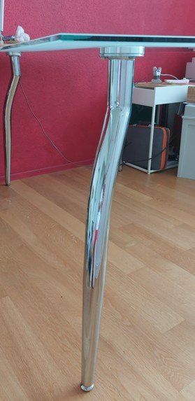 Tische: Aussergewöhnlicher Glastisch – Gebraucht aus Nebikon von BrigittaW 2