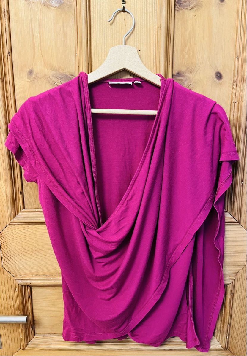 T-Shirts: Bonding Tshirt / Still Top / Grösse S - M – Gebraucht aus Chur von kar_rhc7