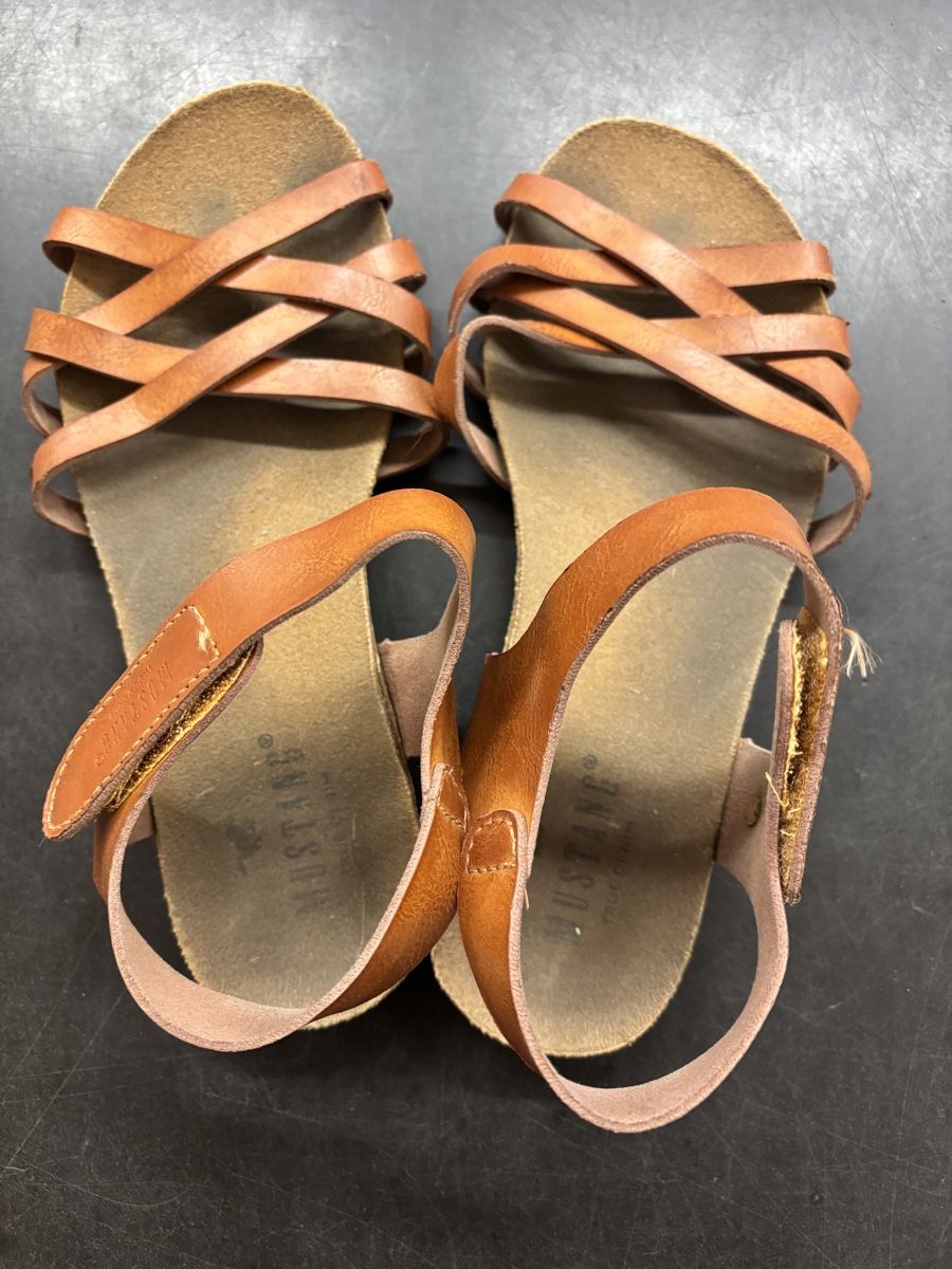 Mustang Scarpe per ragazze: Mustang Sandalen Mädels, Grösse 35 – Usato da Büren an der Aare venduto da Nikito2001 4