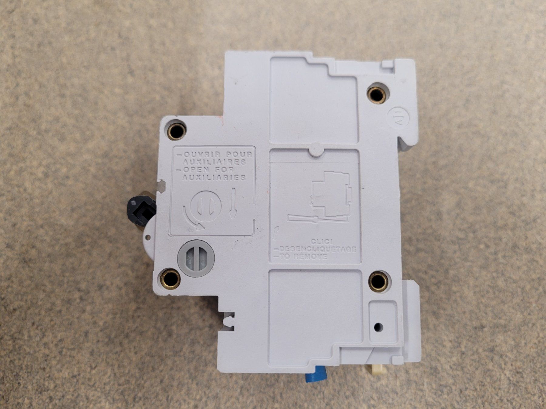 Interruttori: Merlin Gerin Automat NC100LH C10A, multi 9 – Usato da Vitznau venduto da Vitznau84 4