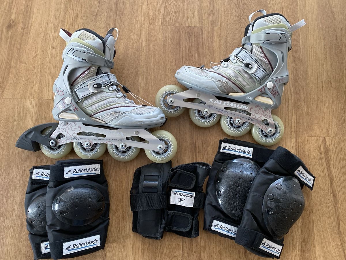 Salomon Pattini in linea & Pattini a rotelle: Salomon Inline Skates Gr.39 2/3 Inkl. Schoner – Usato da Häusernmoos im Emmental venduto da Corodo