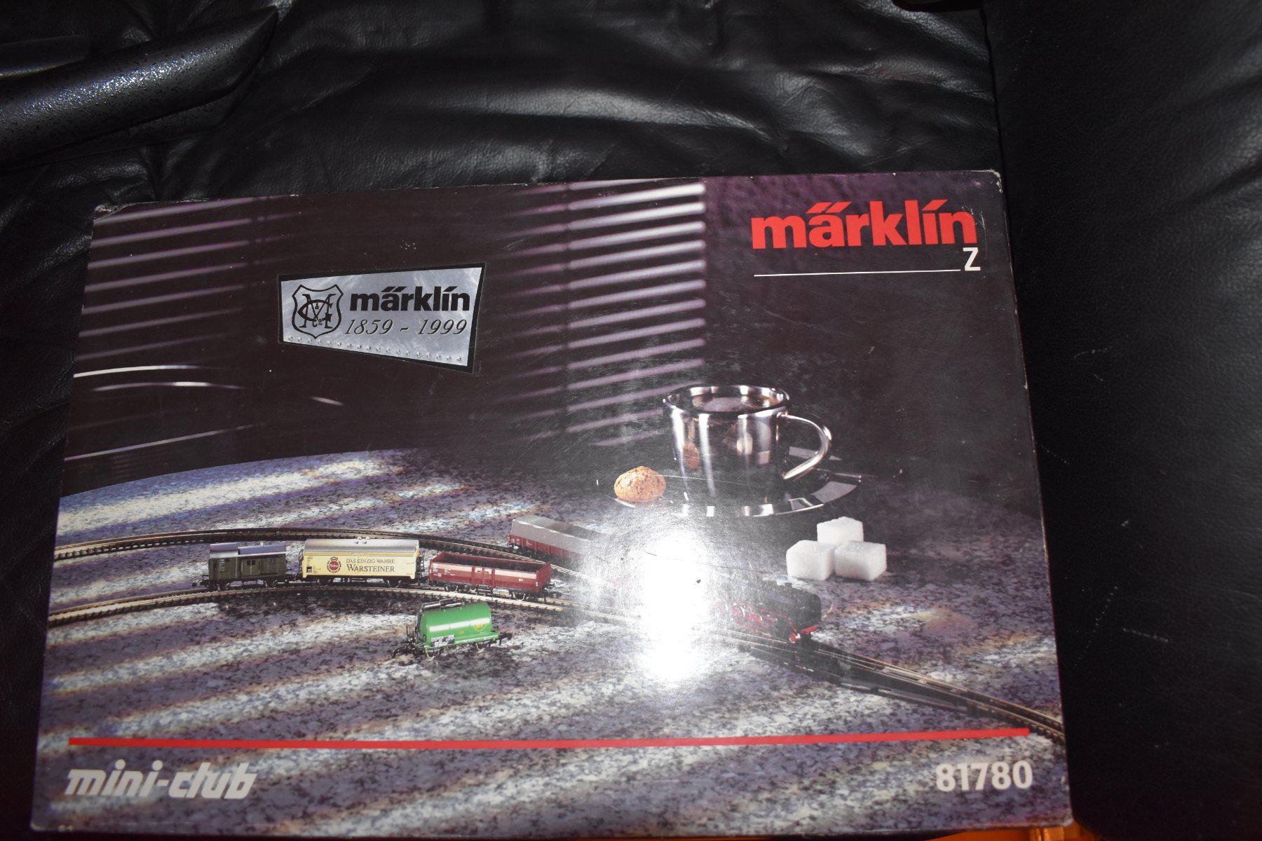 Märklin Modelleisenbahnen: Märklin Z Coffret de démarrage 81780 – Gebraucht aus Le Locle von skycomputer