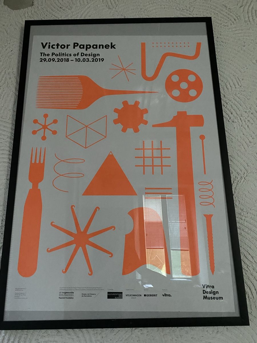 Foto & Immagini: Affiche Victor Papanek – Usato da Moutier venduto da Happyvidedressing