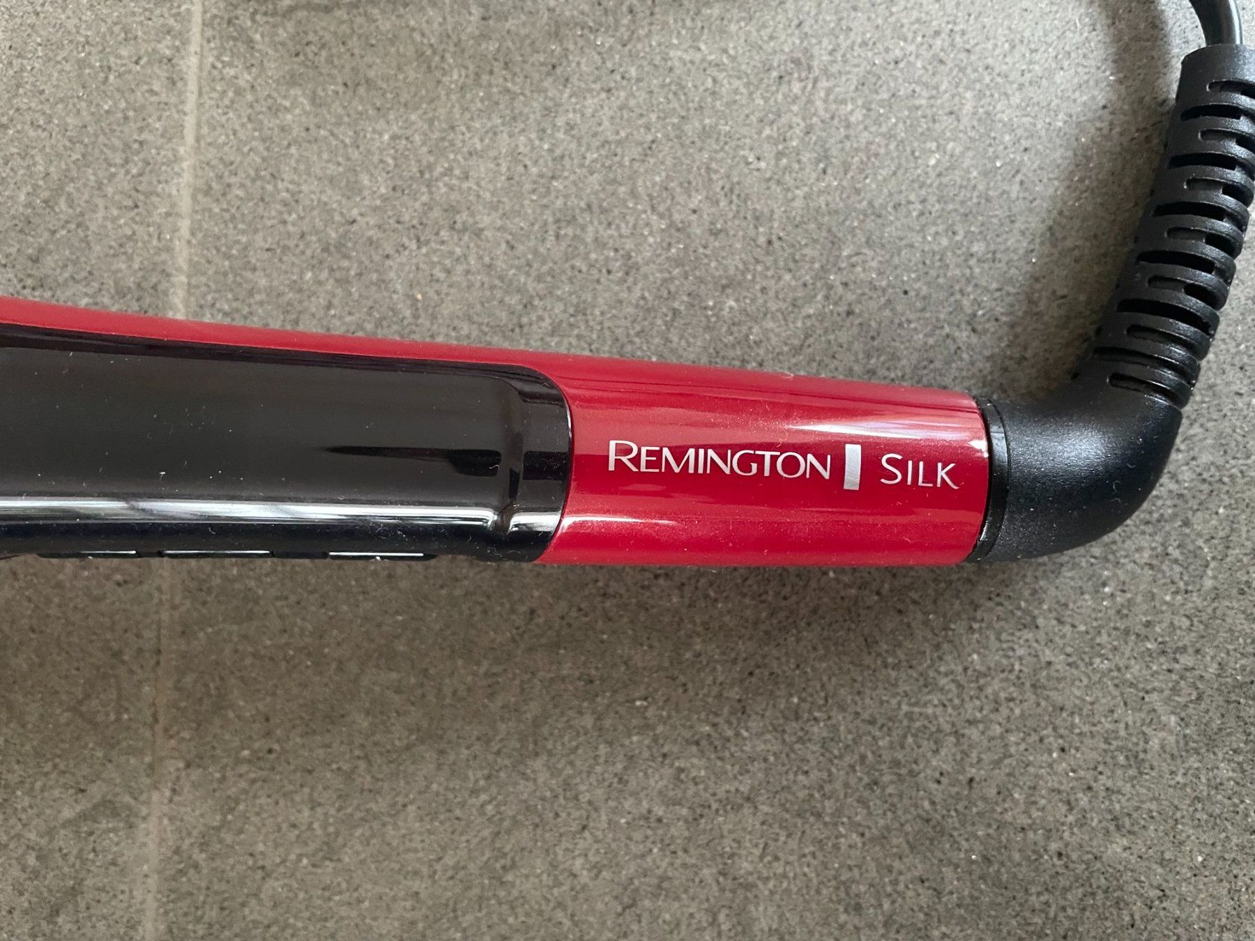 Remington Piastre & Arricciacapelli: Remington Lockenstab / Model No Cl96W1 – Usato da Zofingen venduto da angito 2