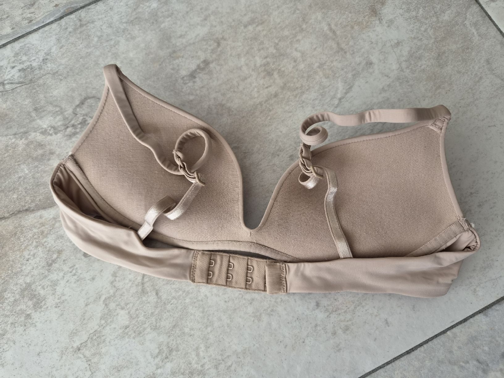 Intimissimi Altra biancheria intima: Seamless-BH Nude, Grösse 75A, Intimissimi – Usato da Niederrohrdorf venduto da Miripfiri 2