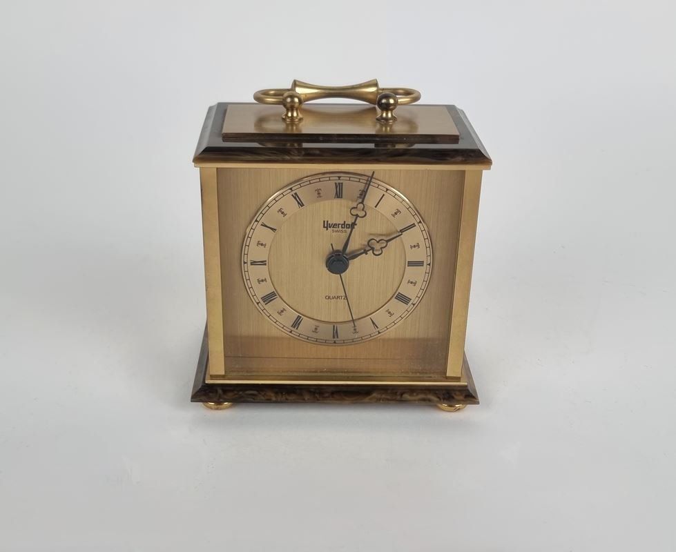 Uhren: Yverdon Uhr Quartz – Gebraucht aus Urtenen-Schönbühl von Restwert_Schoenbuehl