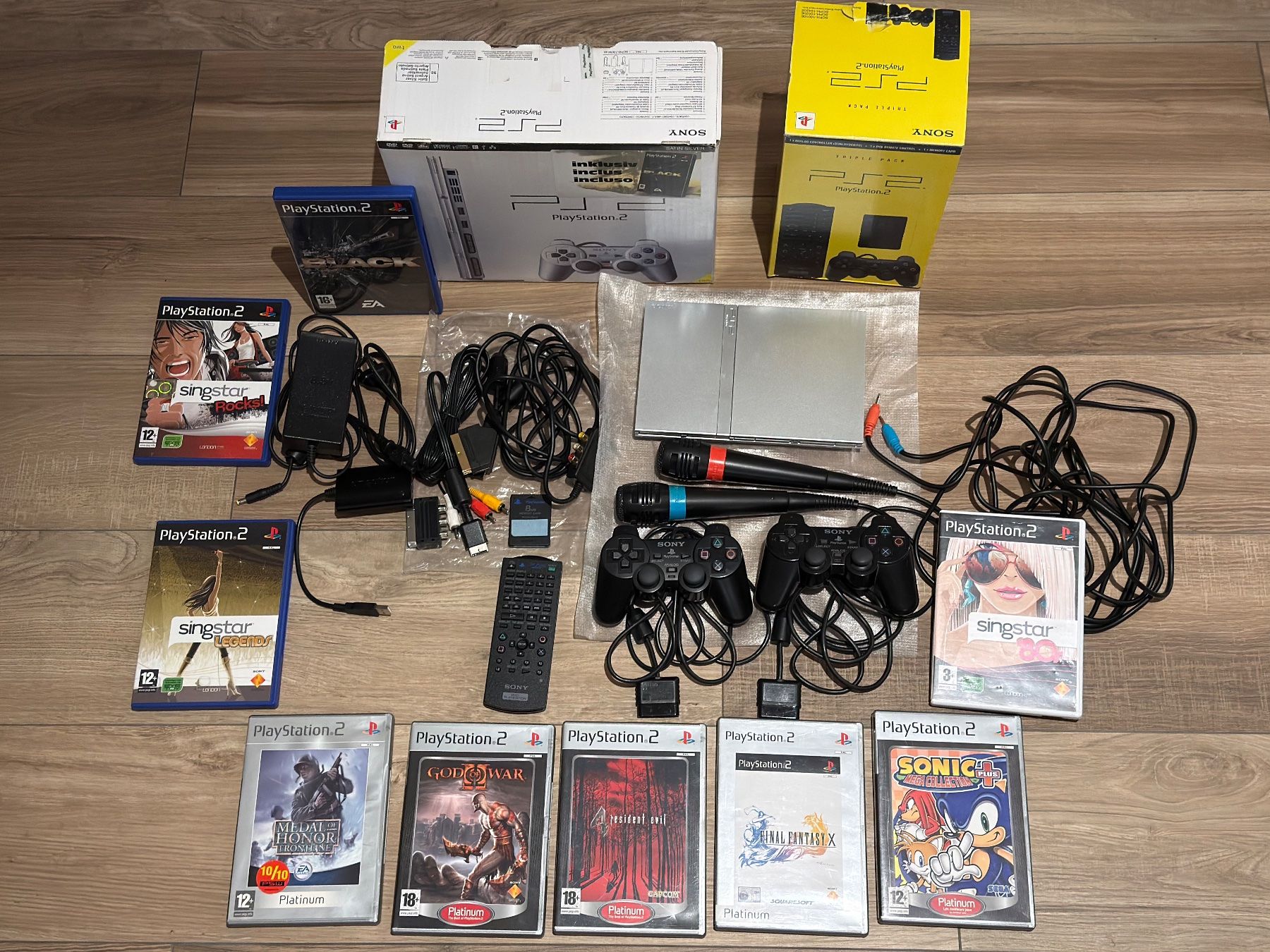 Sony Konsolen: PS2 Slim + 2 Dualshock + 9 jeux + Singstar + accessoires – Gebraucht aus Chardonne von FrankDiesel 1