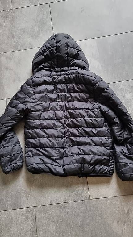 H&M Giacche & Cappotti: Steppjacke/ Isolationsjacke Grösse 146/152 – Usato da Maienfeld venduto da Faentli1 1