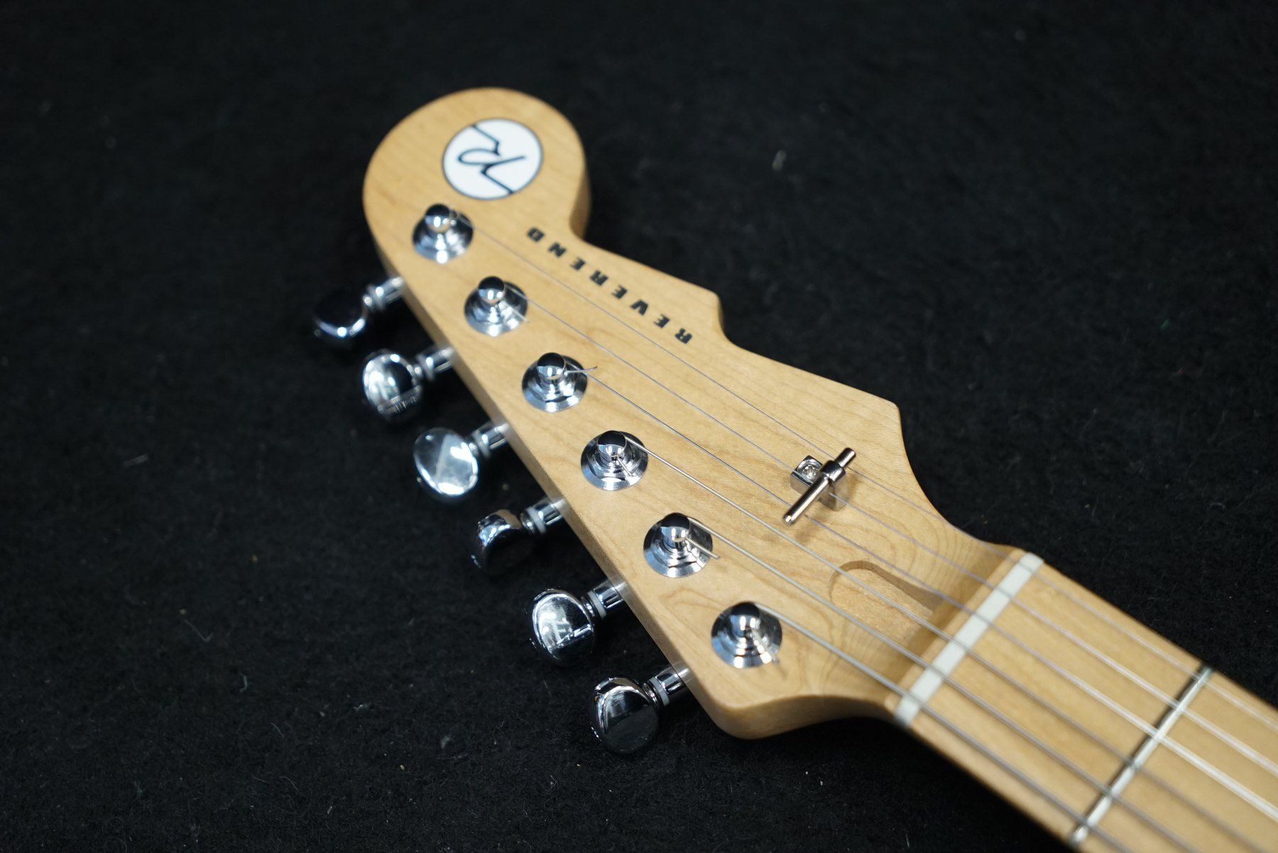 Strumenti musicali: Reverend Jetstream 390 Roasted Maple Fingerboard E-Guitar – Usato da Ortschwaben venduto da Musictrade 5