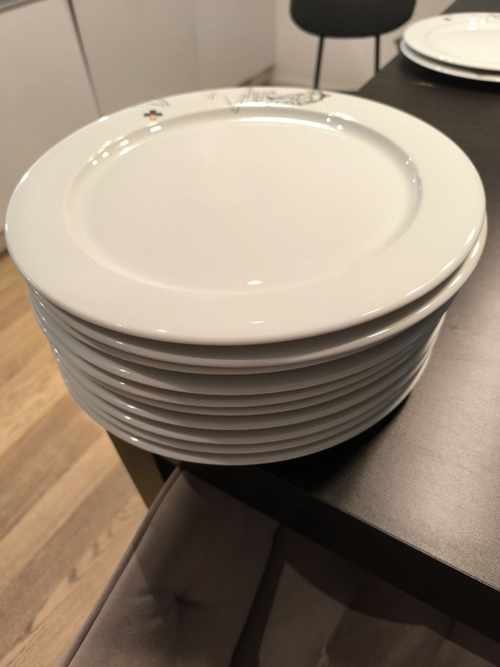 Assiettes: Wilhelm Tell Teller 31cm – D'occasion à Spiez par Tony.D_96