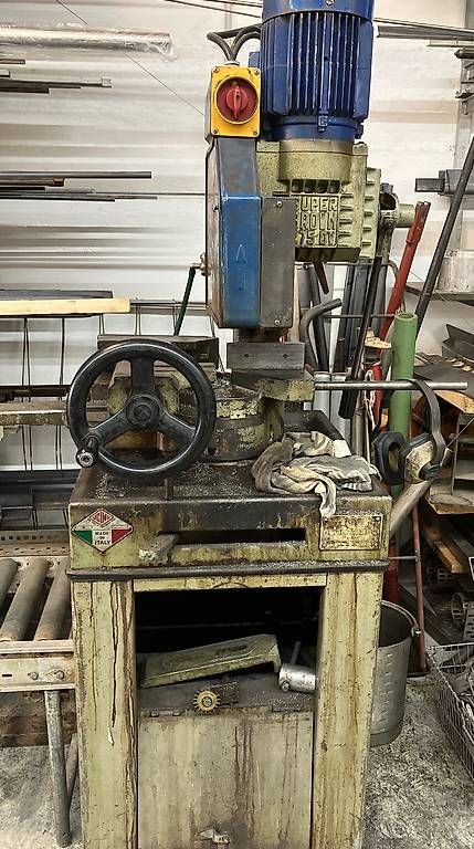 Sägen: Metallkreissäge – Gebraucht aus Bischofszell von Eisenbauer