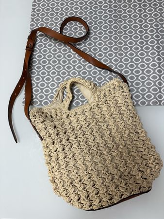 Esprit Tasche aus Stroh und Leder