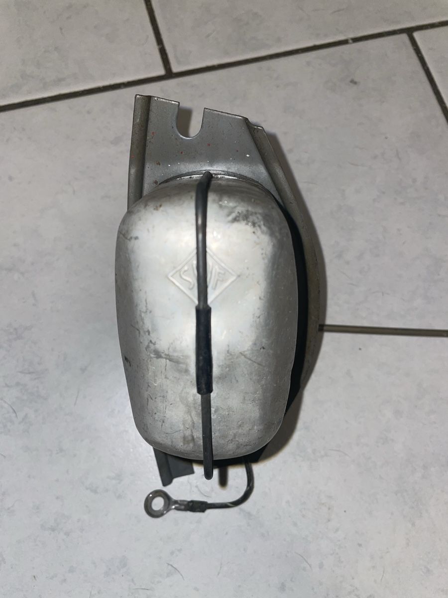 Volkswagen Tutti pezzi di ricambio auto: VW Scheibenwischermotor 2 Stk. Oldtimer Original  – Usato da Kirchleerau venduto da Resale_LC 3