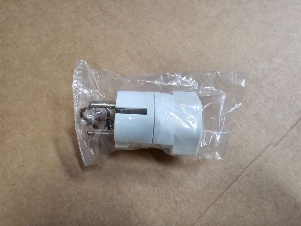 Spine: 3x neue CH-D Stromstecker in weiss ab 1.- – Nuovo e nell'imballaggio originale da KRINAU venduto da Mio_Liqstyle 4