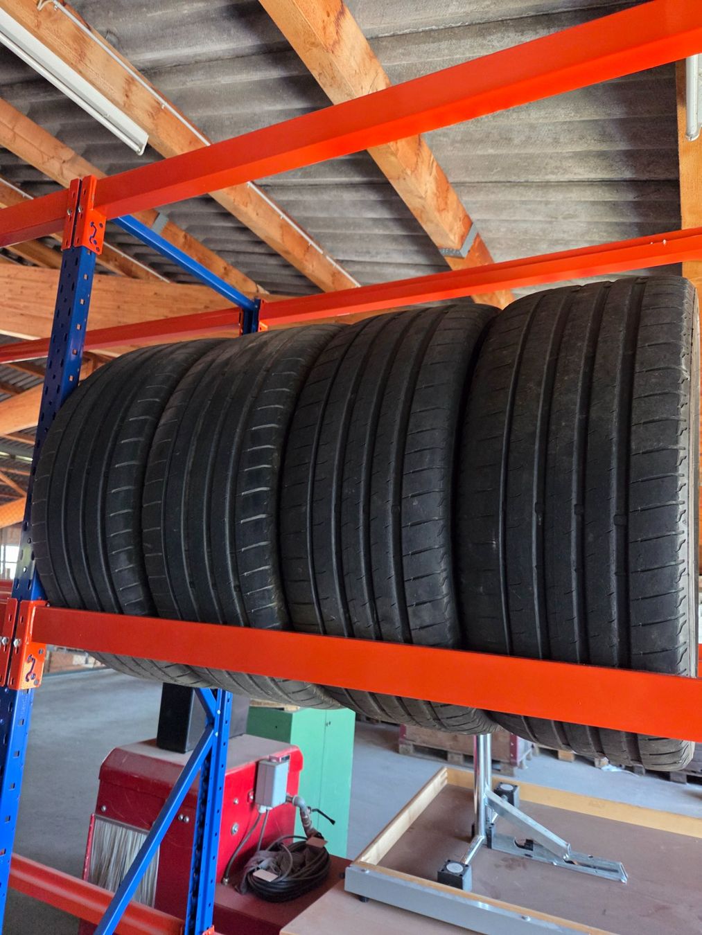 Altro in Scrittura & Disegno: Pneus 245 40 20 Bridgestone – Usato da Orbe venduto da Carmelo85 7