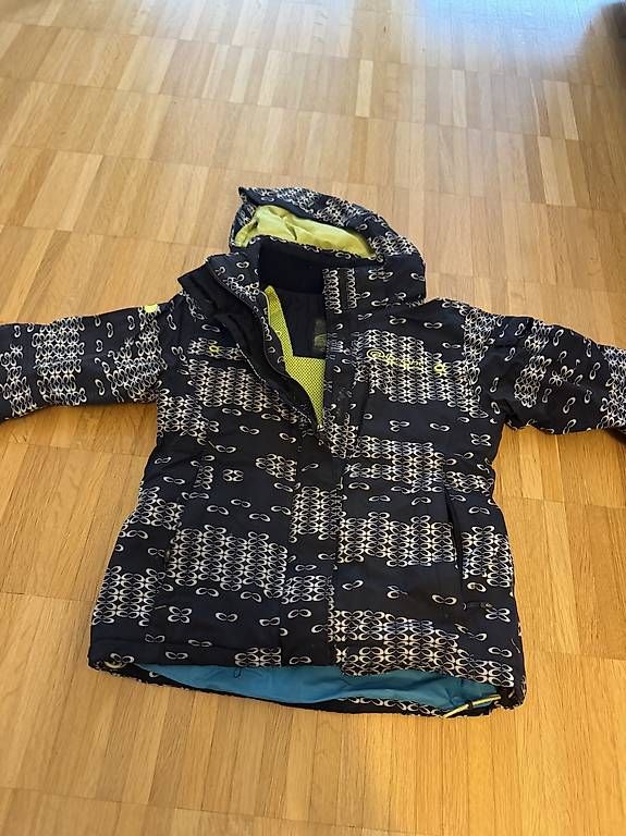 Giacche & Cappotti: Winterjacken 122/128 – Usato da Zuerich venduto da misele 1