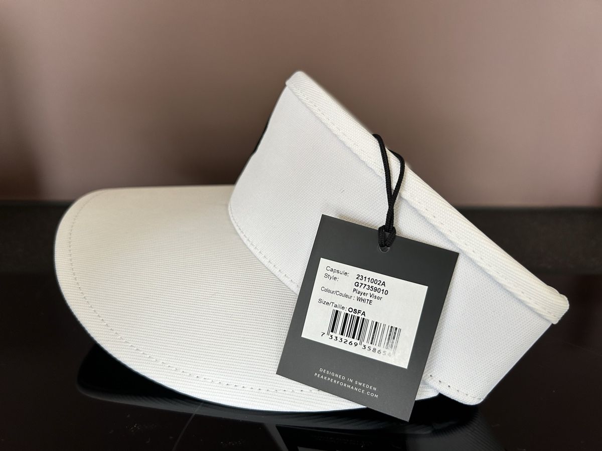 Peak Performance Copricapi, berretti & cappellini: Neuer Visor Peak Performance Weiss – Nuovo e nell'imballaggio originale da Utzigen venduto da Crisbo 1