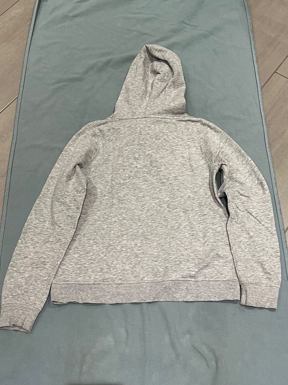 H&M Maglioni & Felpe: Hoodie H&M Grösse 170 – Usato da Zürich venduto da Stami129 2