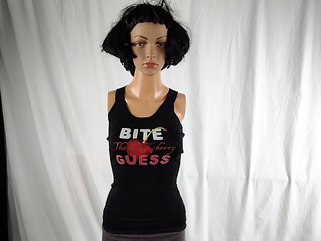 Guess Tops: GUESS JEANS Top Gr. S – D'occasion à Schübelbach par Restwert_Schubelbach