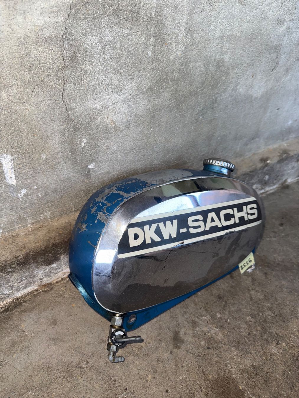 Sachs Parti ricambio per ciclomotori: DKW Sachs Mofa Tank – Usato da Fahrni b. Thun venduto da berger_tuning34 1