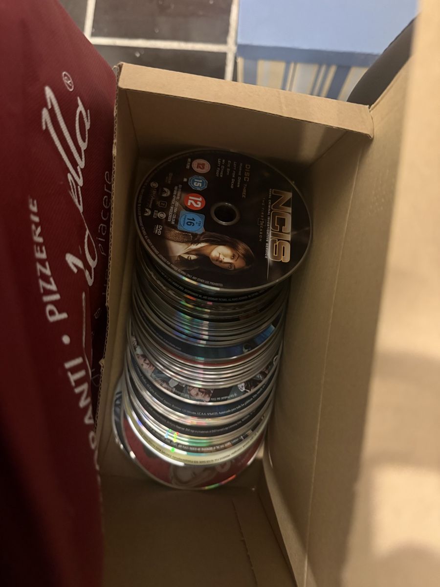 Tous les DVDs: DVD  – D'occasion à Basel par Indianboy 5