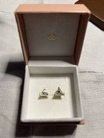 Gold Ohrstecker mit Zirkonia, Dreieckform