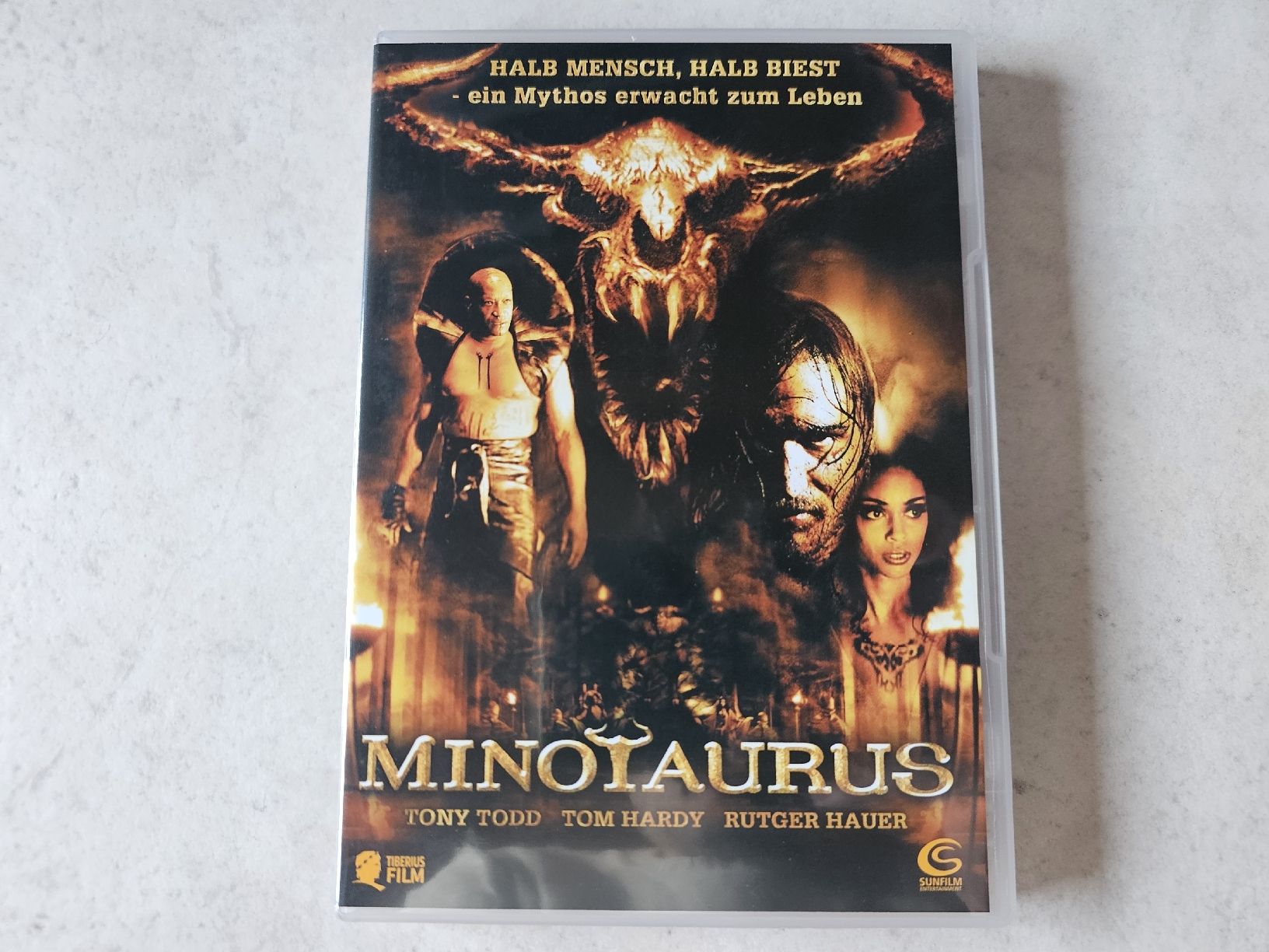 Tutti i DVDs: Minotaurus  -  Halb Mensch, halb Biest – Usato da Schneisingen venduto da backstore24