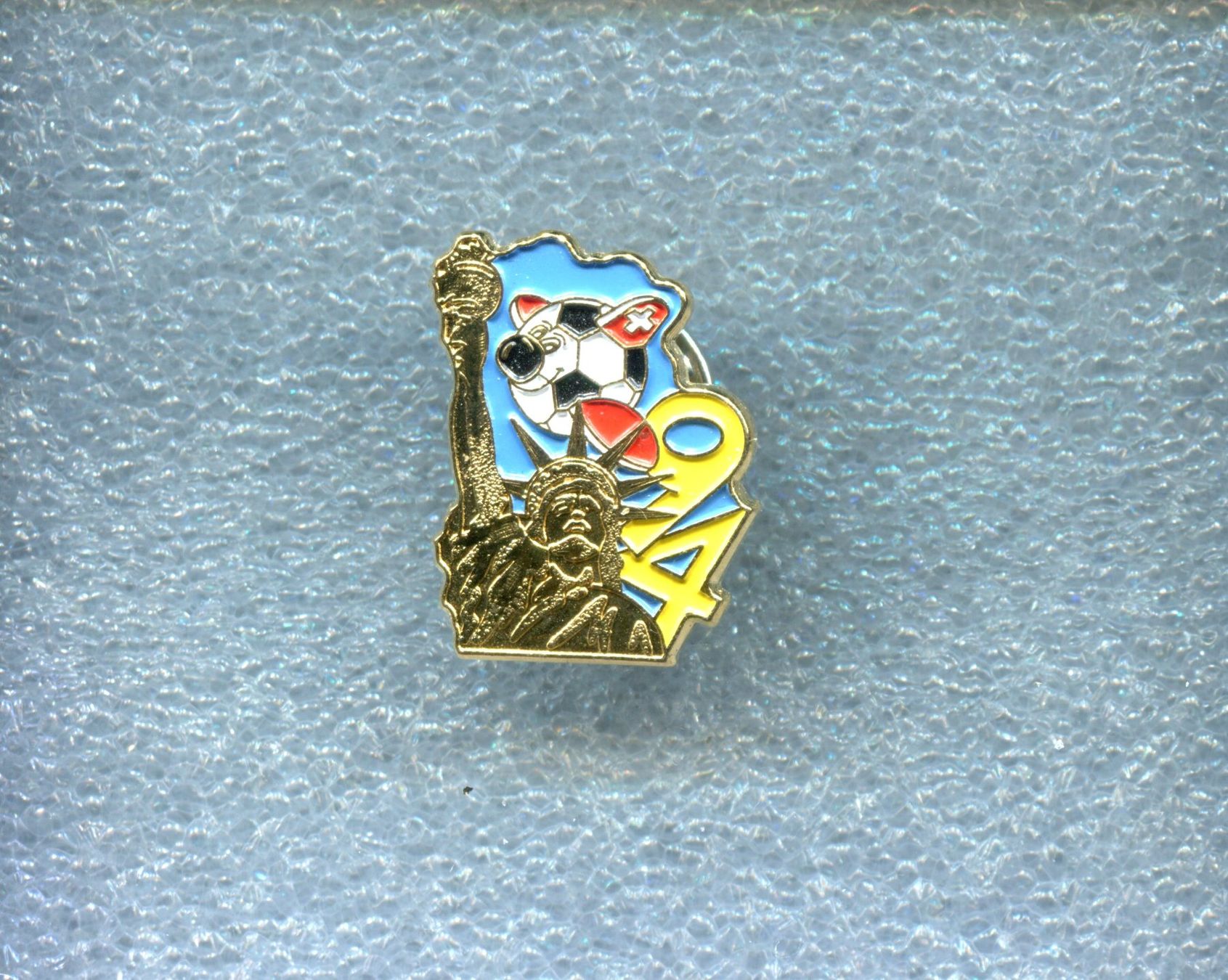 Placchette & Badge: WM '94  Freiheitsstatue – Usato da Winterthur venduto da Sammleroase