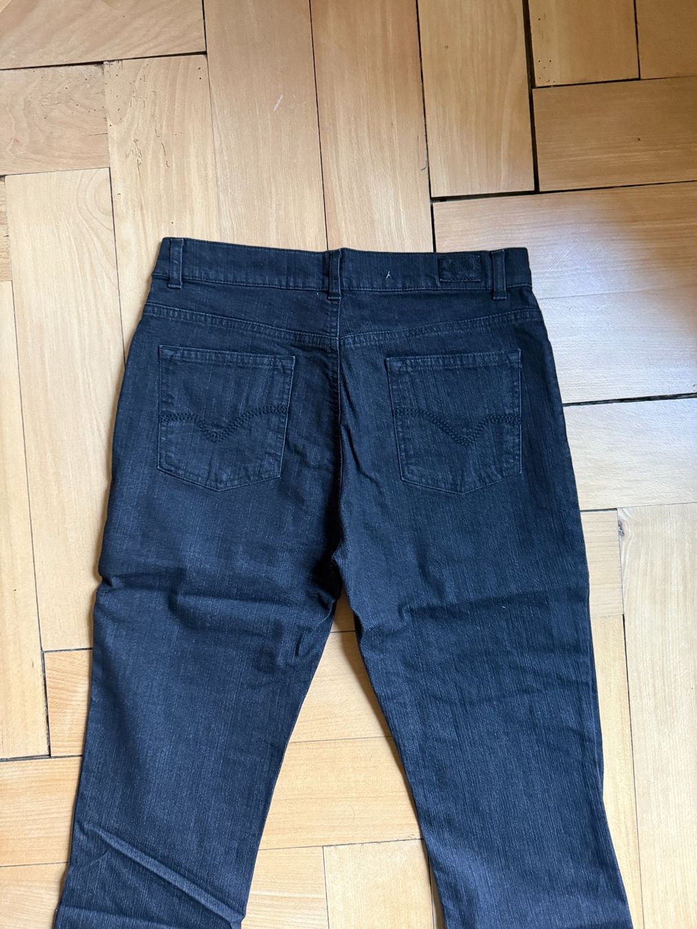 Jeans: VANILIA - Jeans schwarz 40 – Gebraucht aus Zürich von Diazaio 2