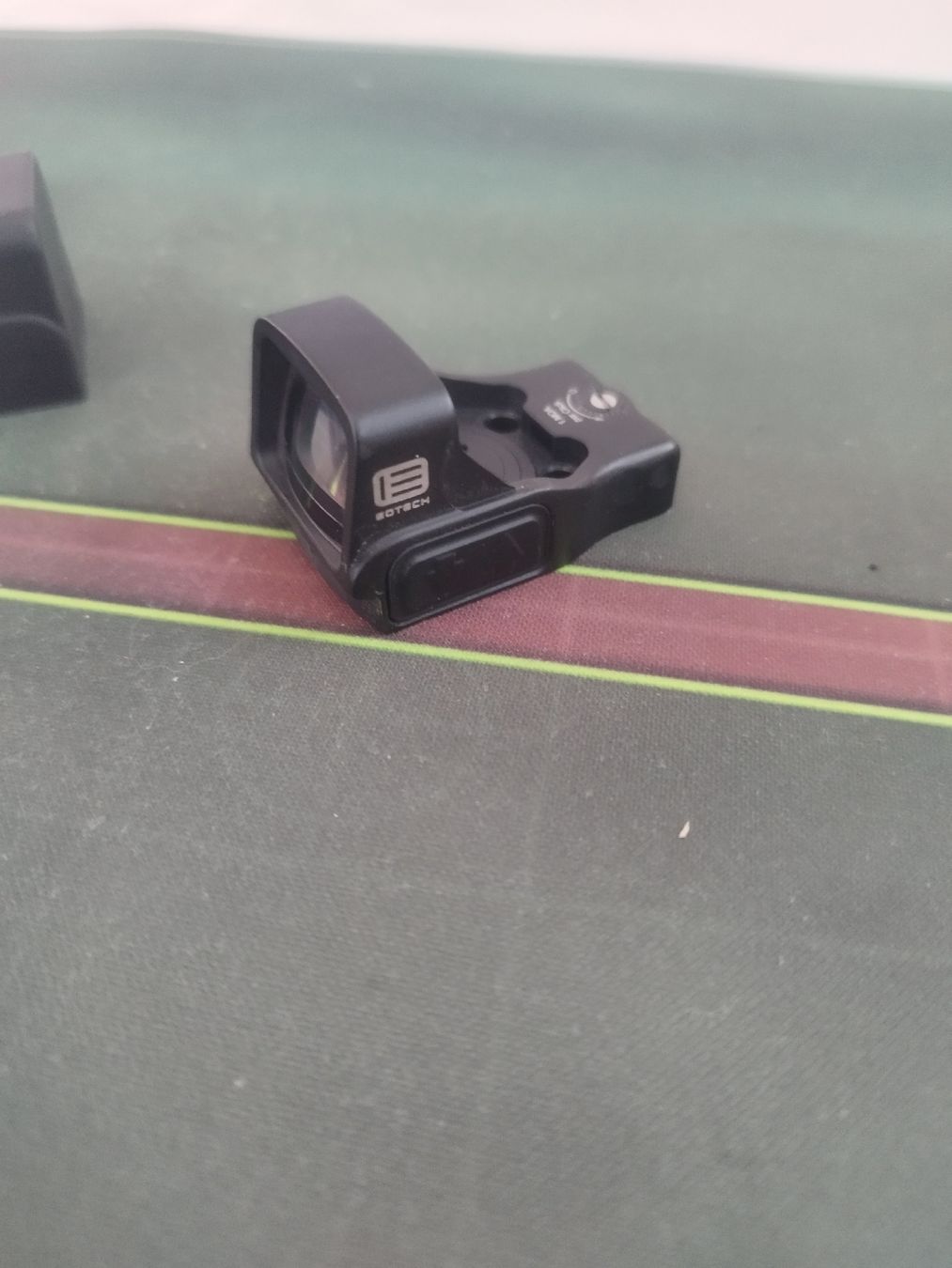 Eotech Obiettivi: EOTech EFLX Rotpunktvisier  – Usato da Zug venduto da Humdudel 1