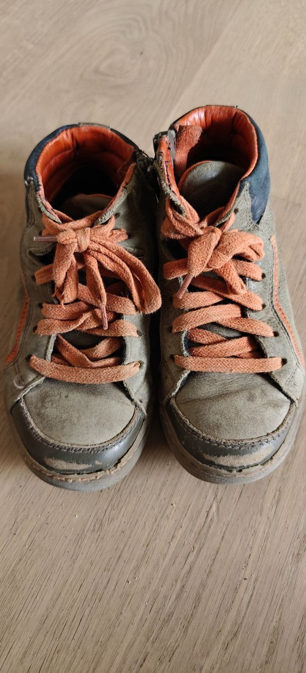 Schuhe für Jungen: Kinder Schuhe echter Leder, Gr 28 – Gebraucht aus Zürich von ElizavetaT 1