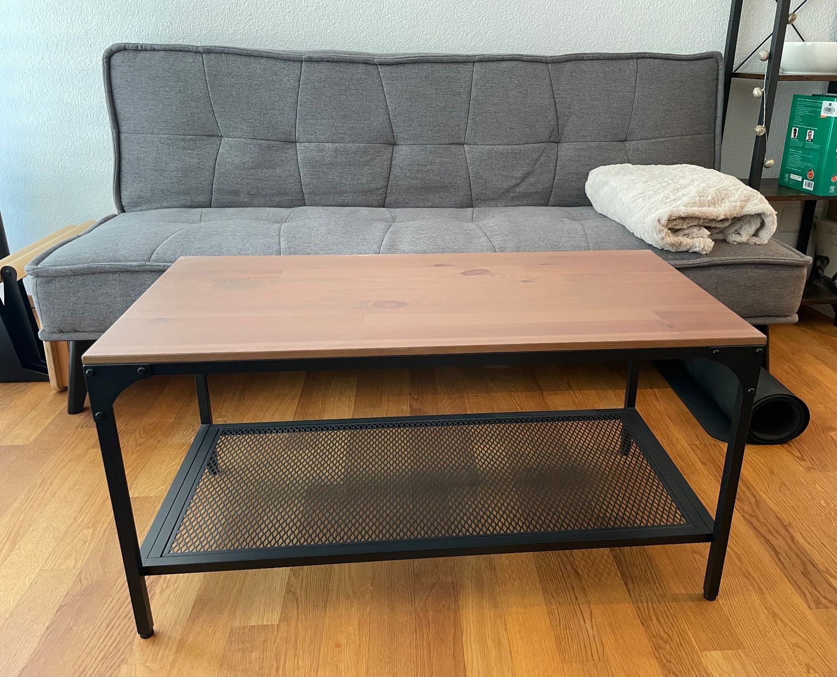 Tische: Couchtisch FJÄLLBO – Gebraucht aus Laax GR von c_1
