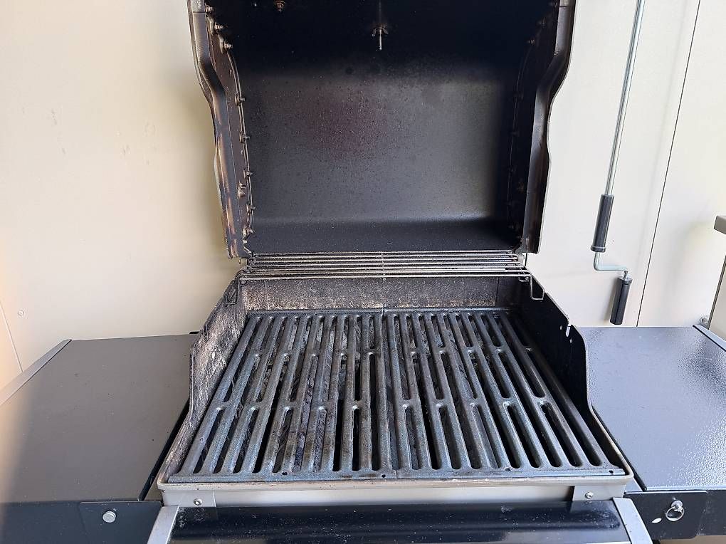 Grills: Weber Spirit E210 Classic Gasgrill – Gebraucht aus Adligenswil von TST04 5