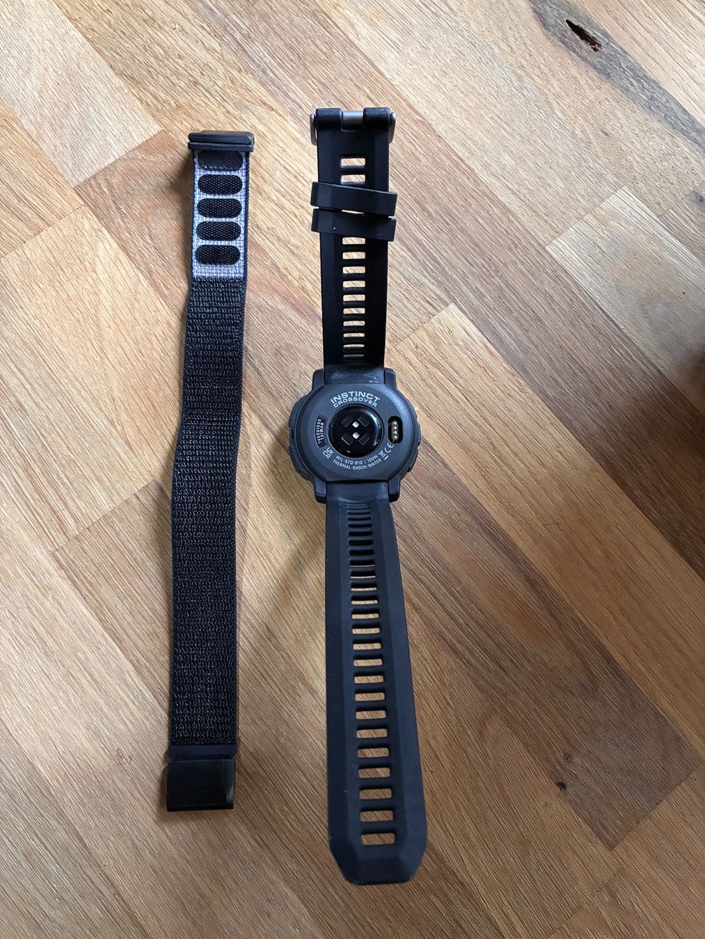Garmin Smartwatch: Garmin Instinct Crossover – D'occasion à Bouveret par Flurry1987 2
